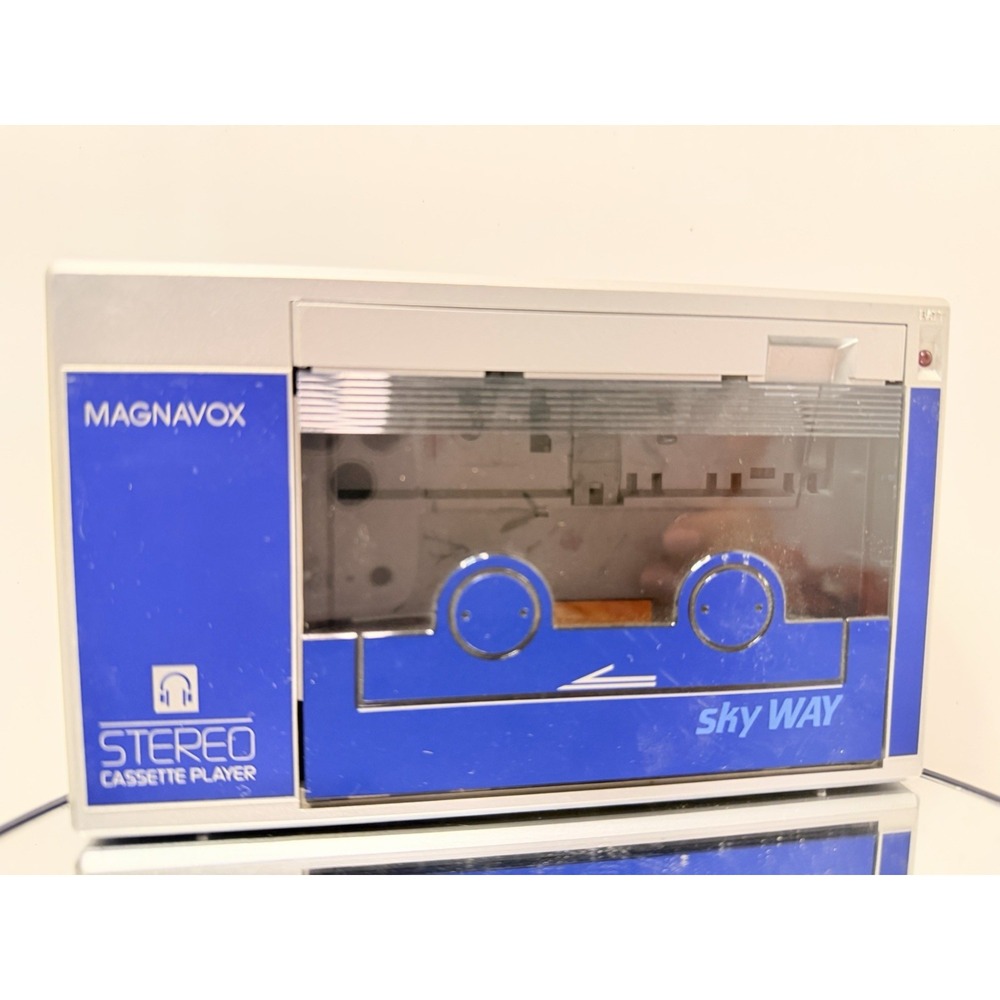 Vintage Magnavox Sky WAY D6621 Stereo Portable Cassette Player Silver Blue Japan - Picture 1 of 5
